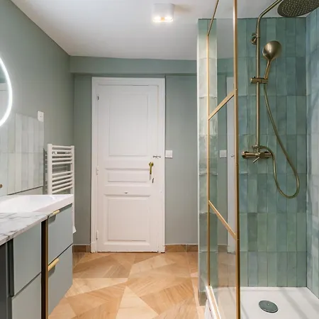 - Marais & Bastille Paryż