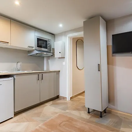 - Marais & Bastille Apartament