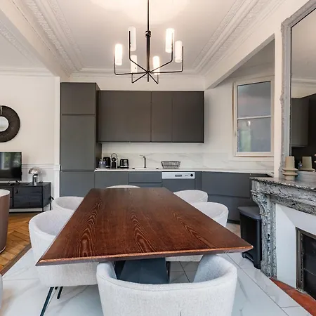 - Marais & Bastille Apartament