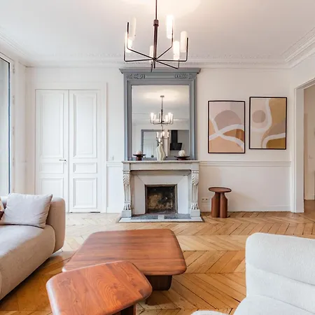 - Marais & Bastille *